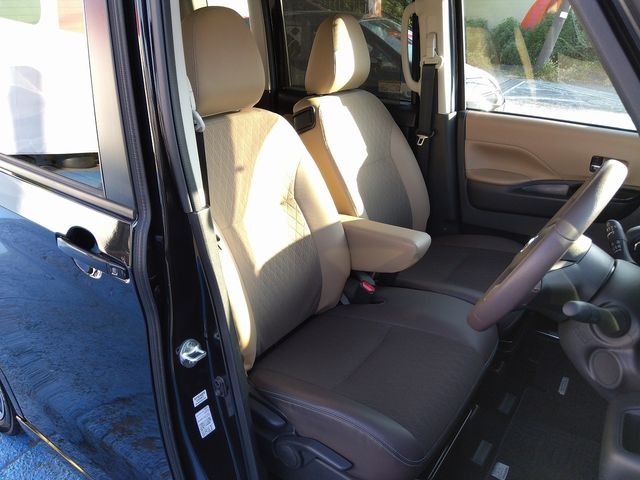 Nissan ROOX 2021-09 23579-15
