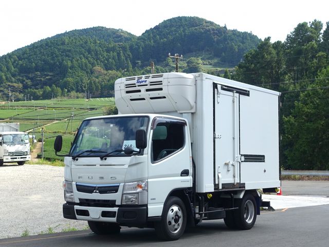 Mitsubishi CANTER 2018-12 12322-0