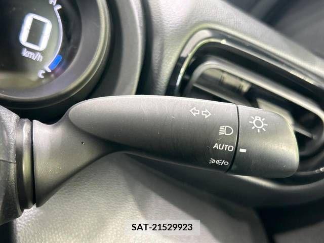 Toyota YARIS 2020-10 290794-5