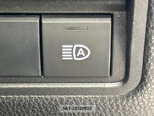 Toyota YARIS 2020-10 290794-6