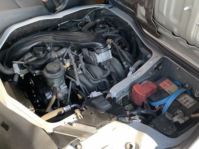 Toyota HIACE VAN 2017-01 19690-6