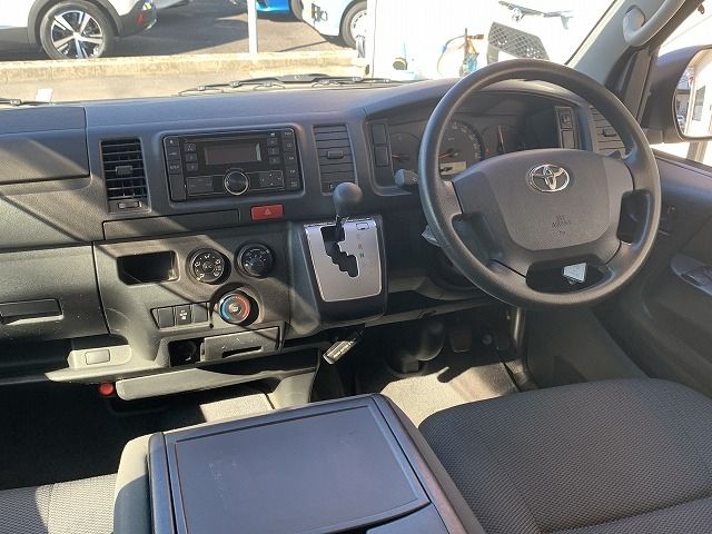 Toyota HIACE VAN 2017-01 19690-7