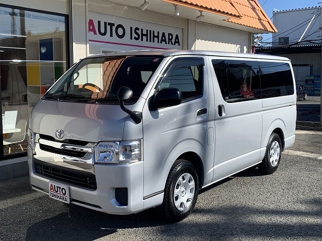 Toyota HIACE VAN 2017-01 19690-1