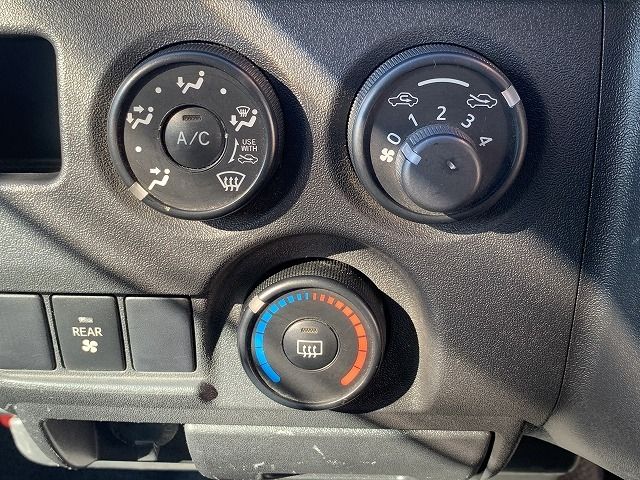 Toyota HIACE VAN 2017-01 19690-9