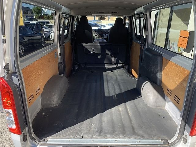 Toyota HIACE VAN 2017-01 19690-18