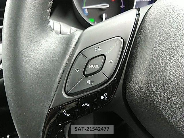 Toyota C-HR 2021-09 323083-11