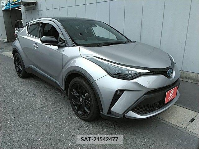 Toyota C-HR 2021-09 323083-17