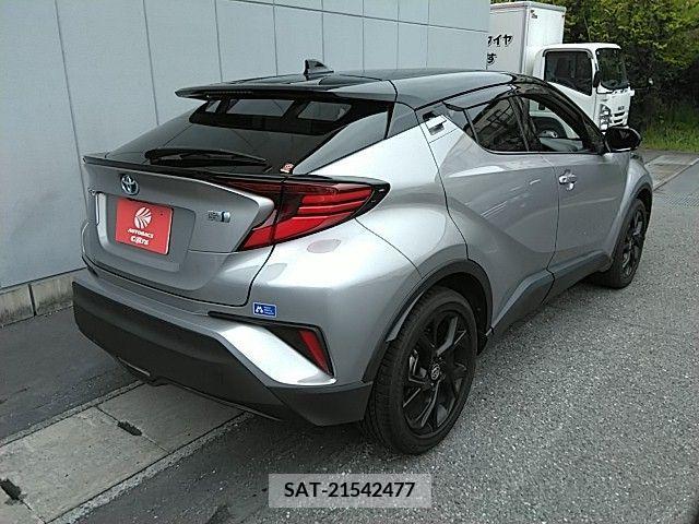 Toyota C-HR 2021-09 323083-15