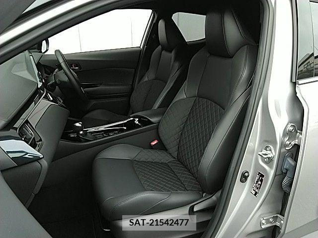 Toyota C-HR 2021-09 323083-5