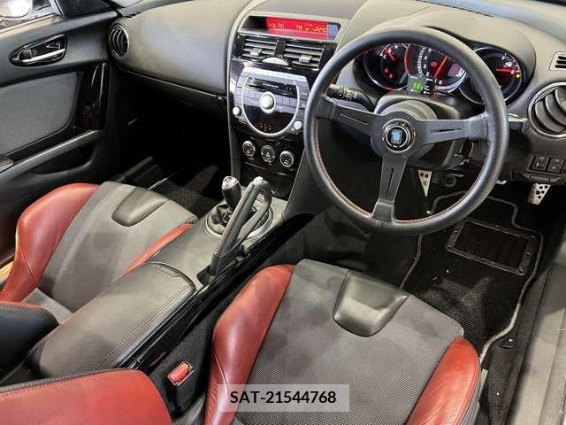 Mazda RX-8 2012-02 216110-18
