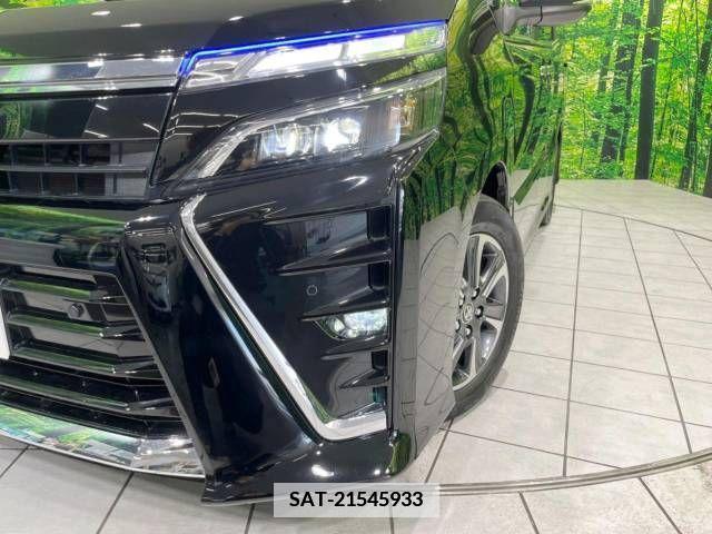 Toyota VOXY 2019-04 337933-13