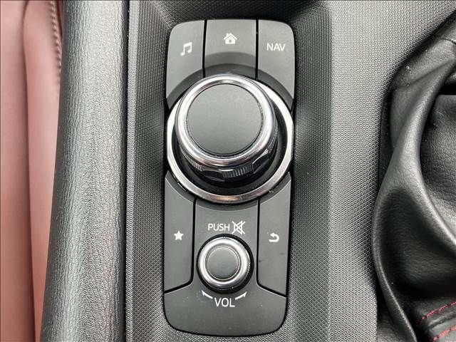 Mazda ROADSTER 2017-03 20723-12