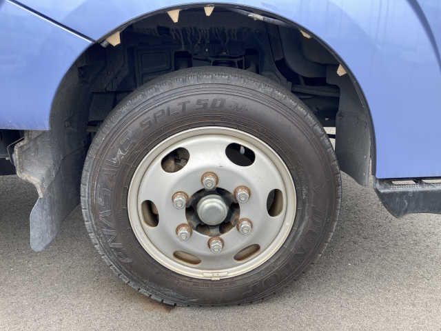 Nissan ATLAS 2014-06 613-7