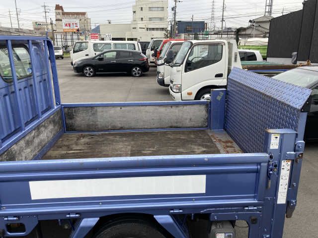 Nissan ATLAS 2014-06 613-5