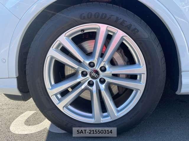 Audi Q7 2021-07 212279-10