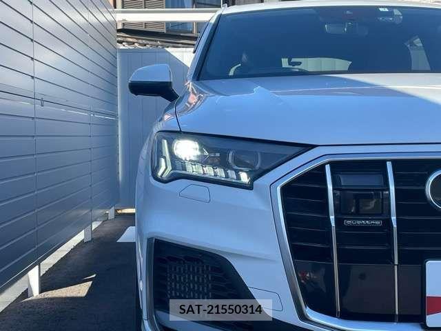 Audi Q7 2021-07 212279-2