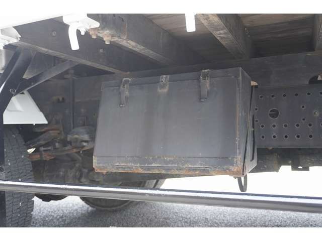 Isuzu FORWARD 2017-03 4605-17