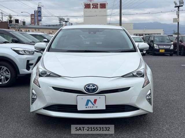 Toyota PRIUS 2017-09 241475-14