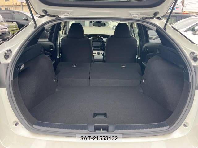 Toyota PRIUS 2017-09 241475-10