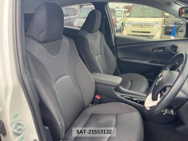 Toyota PRIUS 2017-09 241475-8