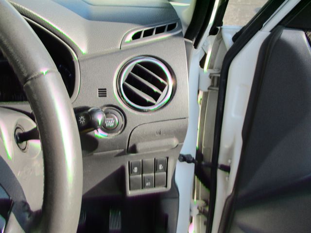 Nissan ROOX 2011-06 11856-14