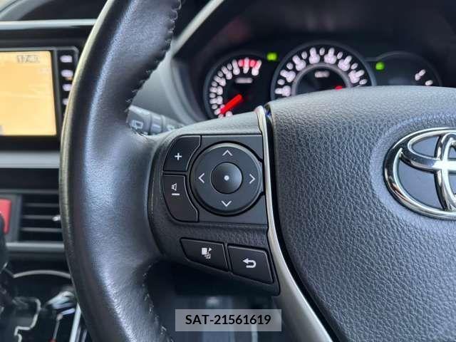 Toyota VOXY 2018-11 230342-12