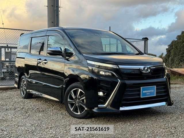 Toyota VOXY 2018-11 230342-3