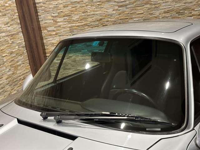 Porsche 911 1994-01 11783-14