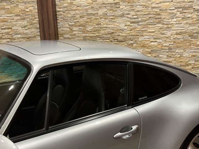 Porsche 911 1994-01 11783-15