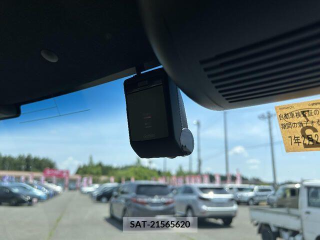 Honda N BOX CUSTOM 2020-02 307108-9