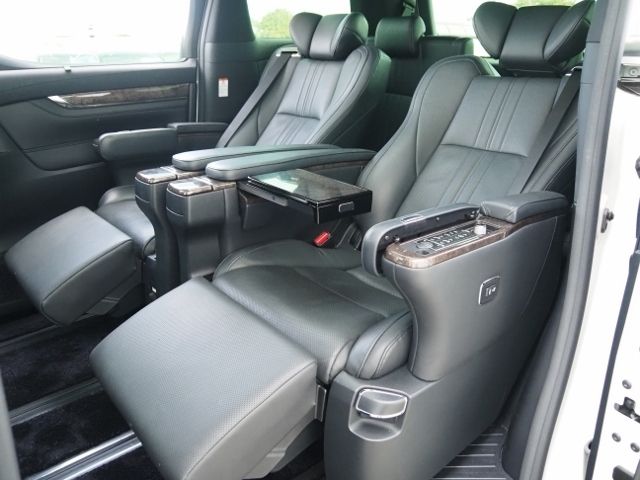 Toyota ALPHARD HYBRID 2020-02 15911-15