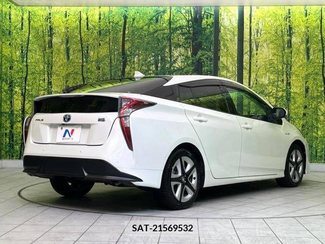 Toyota PRIUS 2017-03 326502-17