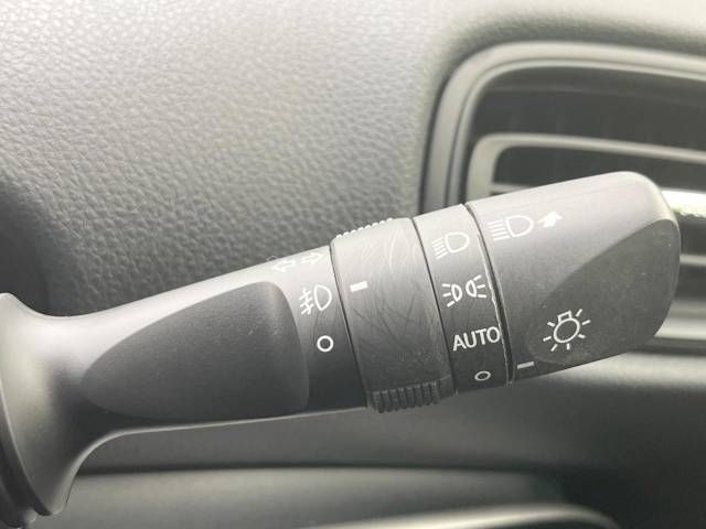 Toyota PRIUS 2020-03 14141-7