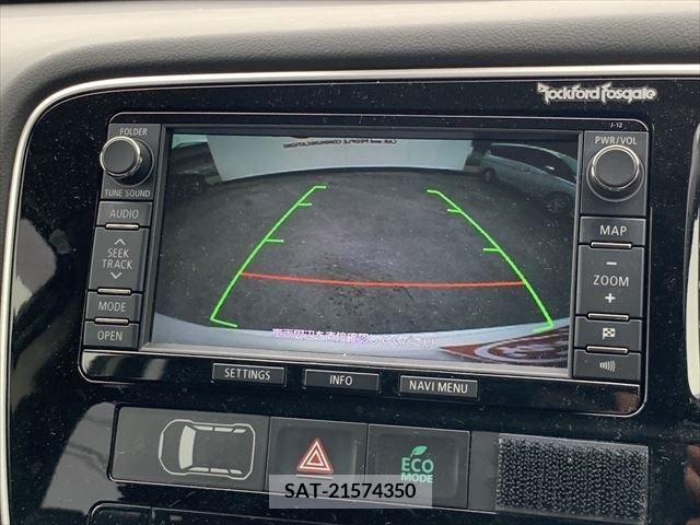 Mitsubishi OUTLANDER PHEV 2015-01 303544-3