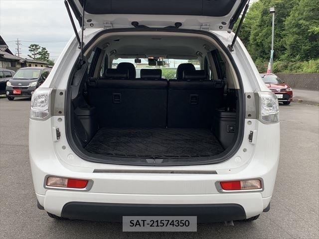 Mitsubishi OUTLANDER PHEV 2015-01 303544-9
