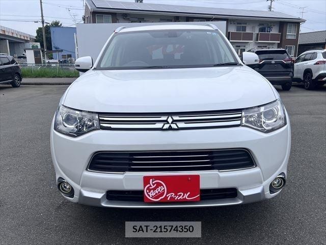 Mitsubishi OUTLANDER PHEV 2015-01 303544-14