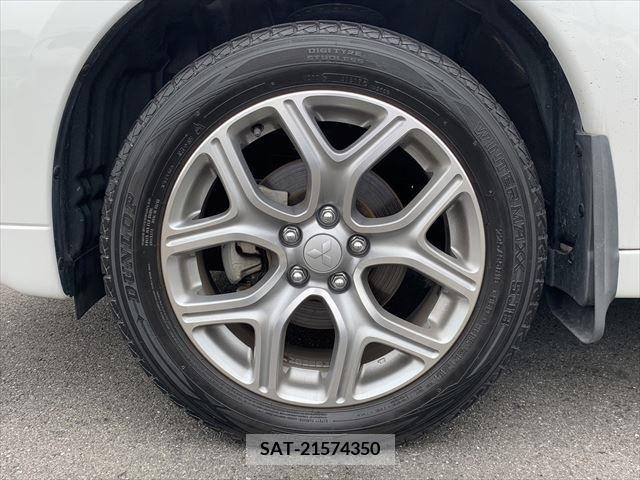 Mitsubishi OUTLANDER PHEV 2015-01 303544-13