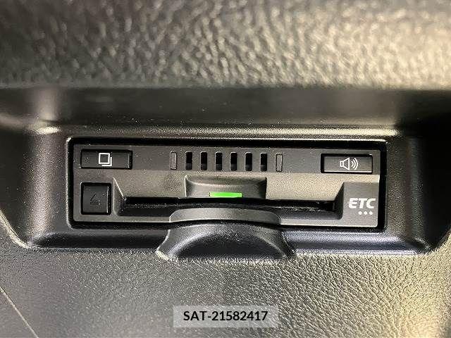 Toyota VITZ 2016-11 220658-5