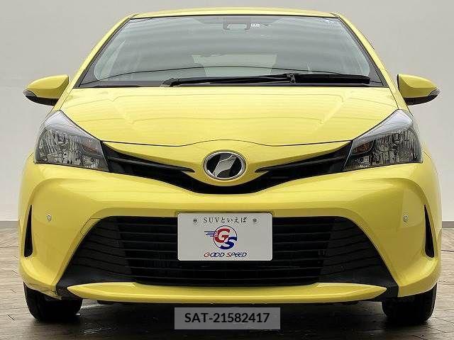 Toyota VITZ 2016-11 220658-16