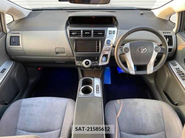 Toyota PRIUS ALPHA 2012-07 366787-1