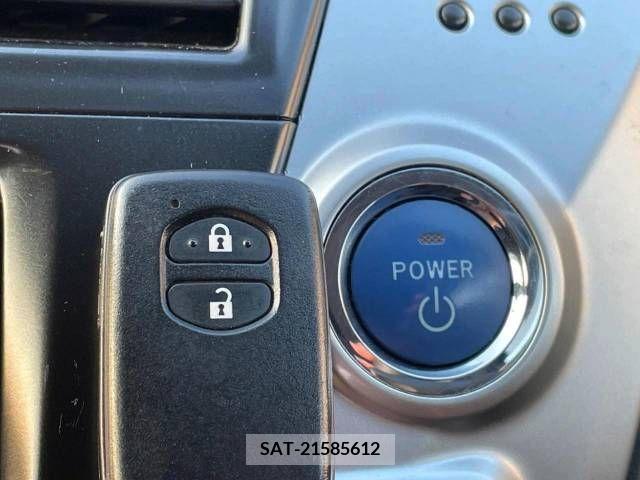 Toyota PRIUS ALPHA 2012-07 366787-6