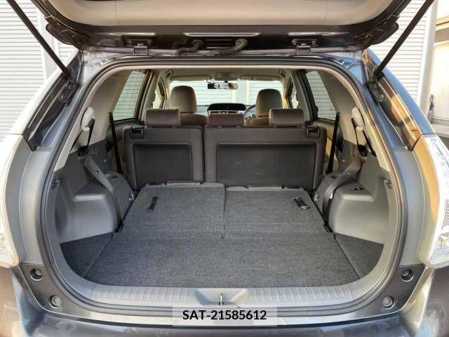 Toyota PRIUS ALPHA 2012-07 366787-9