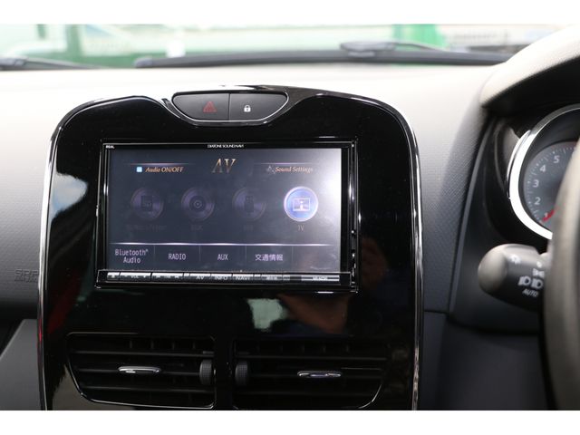 Renault LUTECIA 2015-05 196006-5