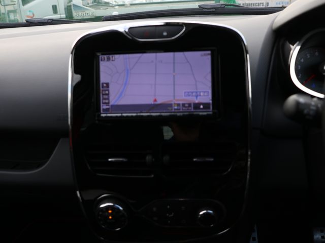 Renault LUTECIA 2015-05 196006-4