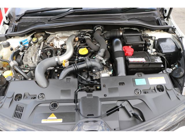 Renault LUTECIA 2015-05 196006-16