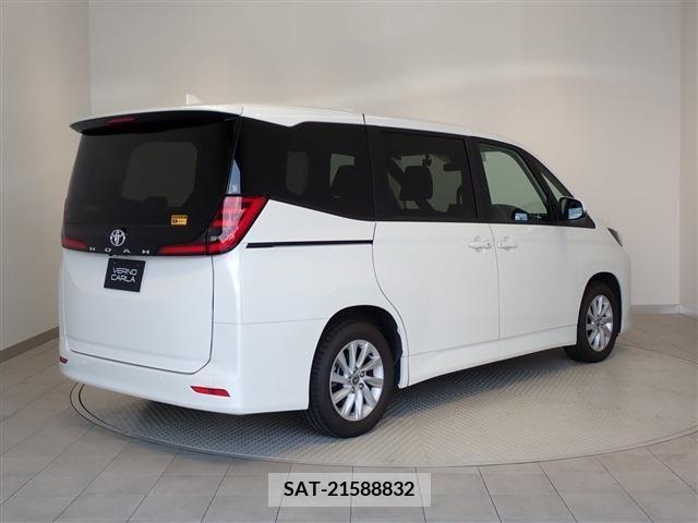 Toyota NOAH 2023-07 365134-3