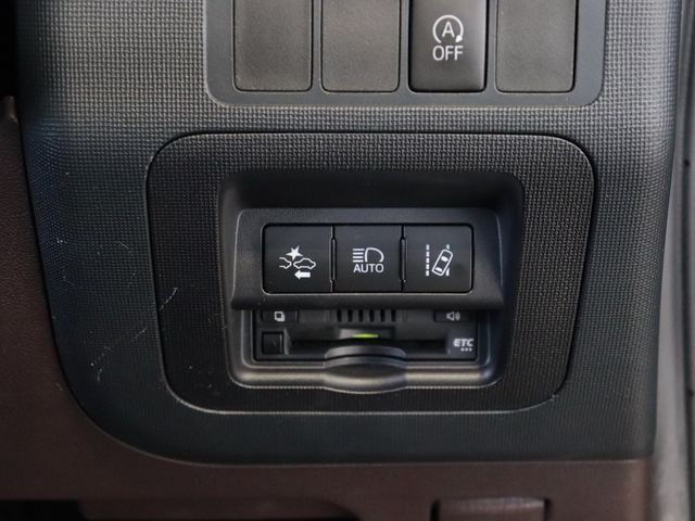 Toyota SPADE 2017-01 21137-12
