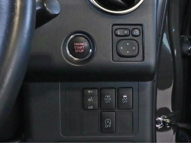 Toyota SPADE 2017-01 21137-11