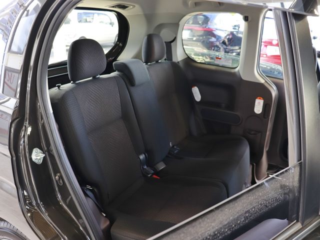 Toyota SPADE 2017-01 21137-15