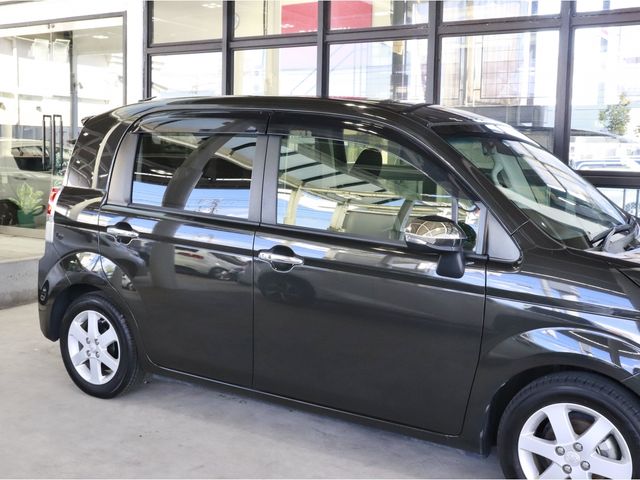 Toyota SPADE 2017-01 21137-6